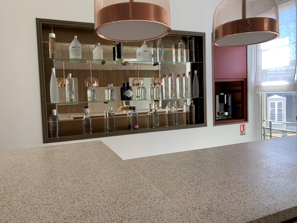 Fabrication spéciale de verre feuilleté chez Ferraris